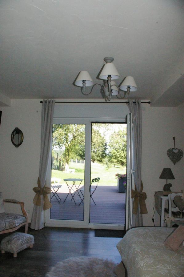 Bed and Breakfast Au charme d'antan à Féron Extérieur photo