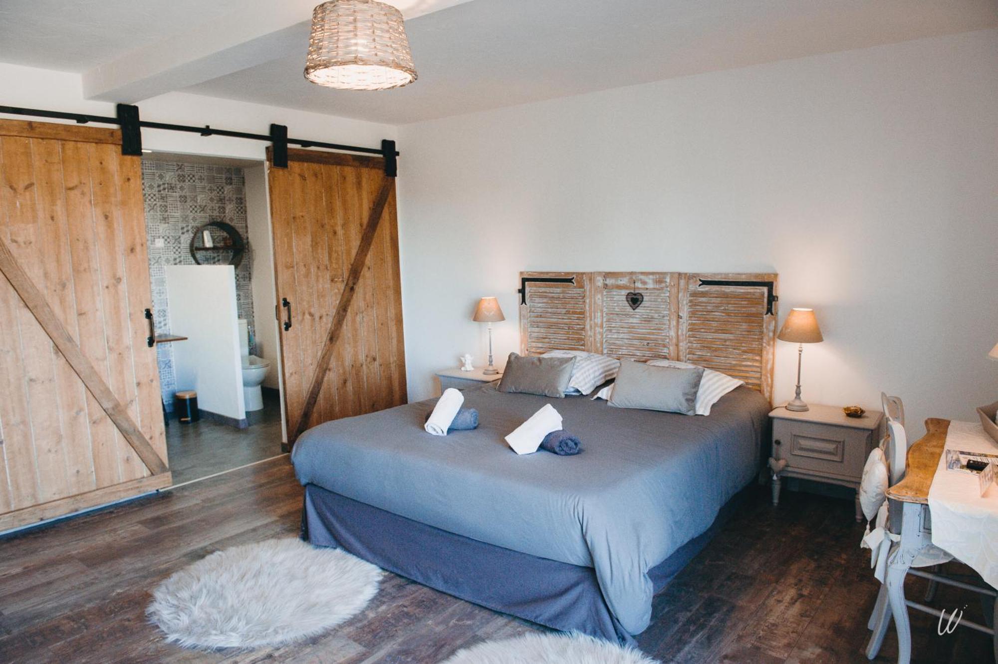Bed and Breakfast Au charme d'antan à Féron Extérieur photo