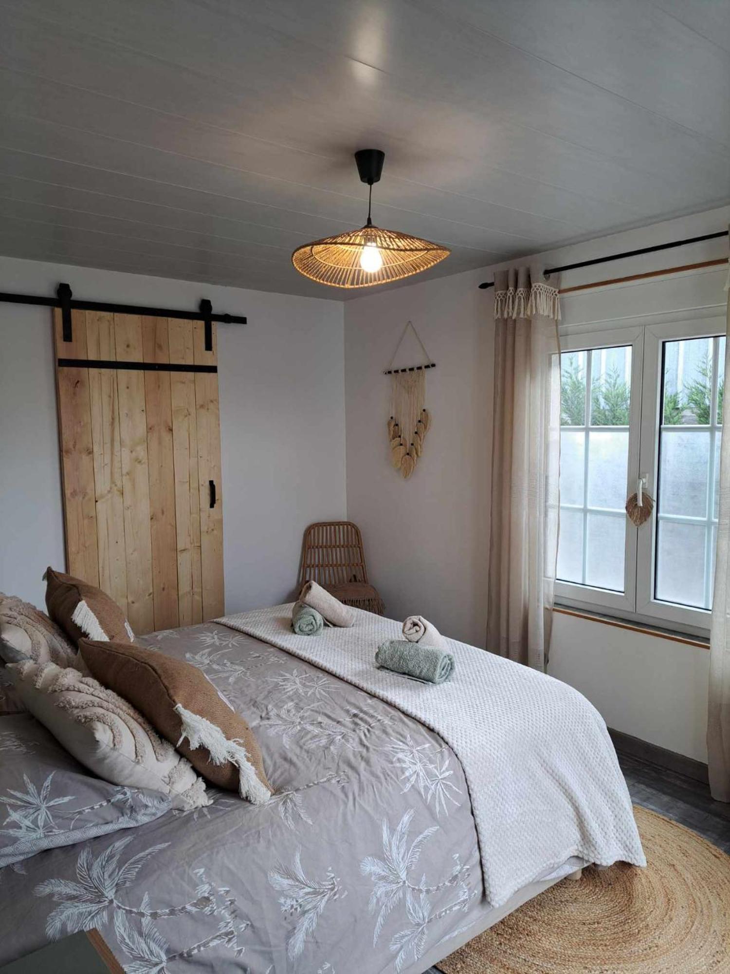 Bed and Breakfast Au charme d'antan à Féron Extérieur photo